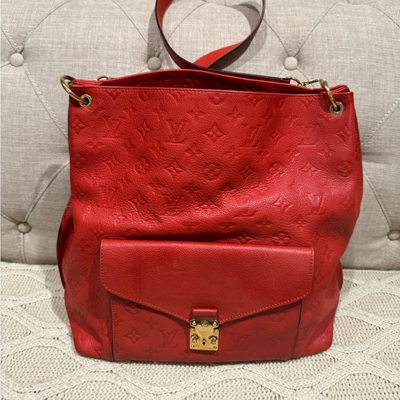 Authentic Louis Vuitton Red Métis Hobo empreinte - Picture 2 of 4